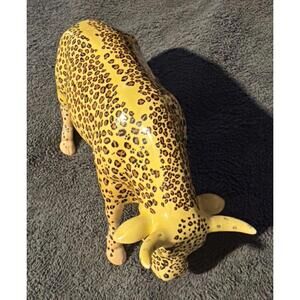 VTG 2000 Porcelain Cow Parade Figure #9169 Very Good condition